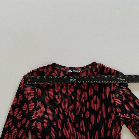 Zara Animal Print Midi Dress Sz S Red Black Leopard Plisse Date Night Pull On - Picture 4 of 9
